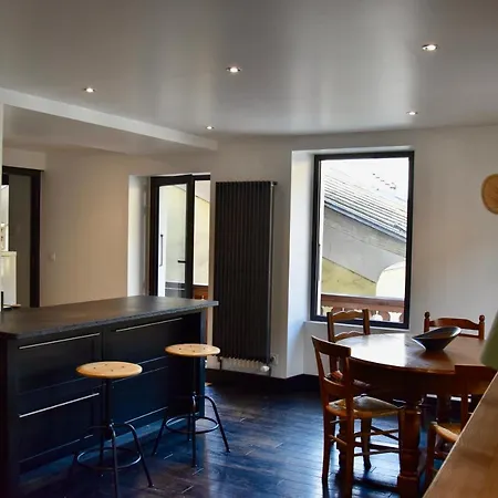 Apartment 6 Personnes, Les 3 Vallees, Pres Des Thermes *